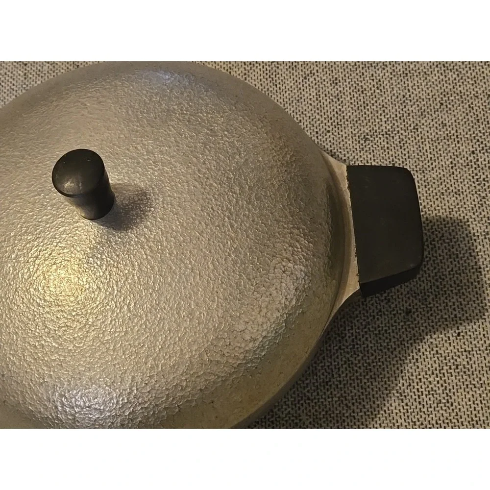 Vintage Club Aluminum Hammercraft 1.5 QT Hammered Pot Pan with Lid MCM